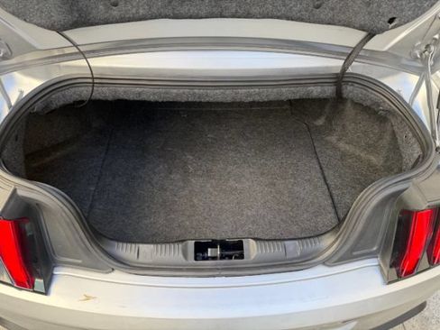 Used 2020 Ford Mustang Premium RWD image 30