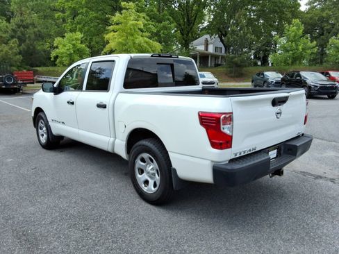 Used 2018 Nissan Titan S w/ S Utility Package AWD/4WD image 7