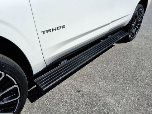 Certified 2025 Chevrolet Tahoe High Country AWD/4WD image 12