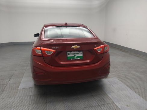 Used 2018 Chevrolet Cruze LT w/ Convenience Package FWD image 6