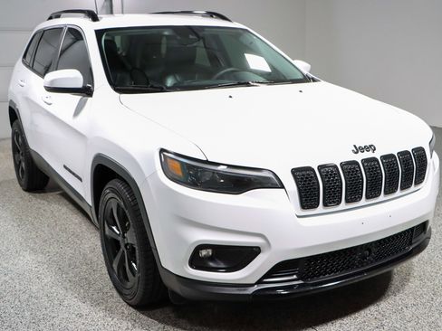 Used 2021 Jeep Cherokee Latitude Plus image 5