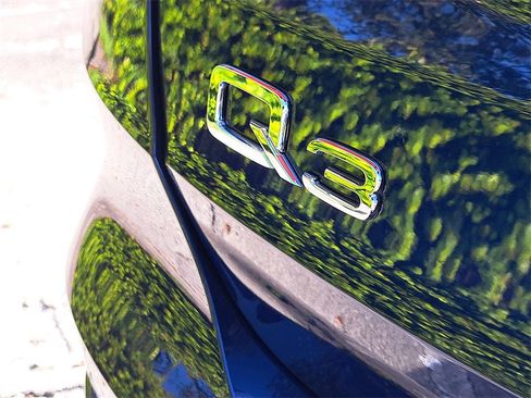 New 2025 Audi Q3 2.0T Premium image 5