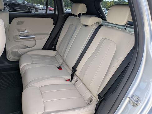 New 2026 Mercedes-Benz GLA 250 4MATIC image 33