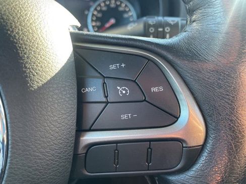 Used 2018 Jeep Renegade Limited w/ UConnect 8.4 Nav Group image 13