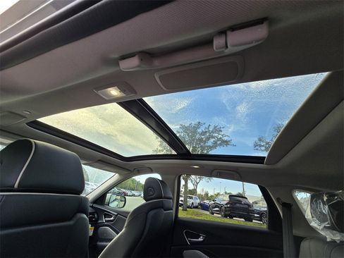 New 2025 Acura RDX SH-AWD w/ Advance Package image 11