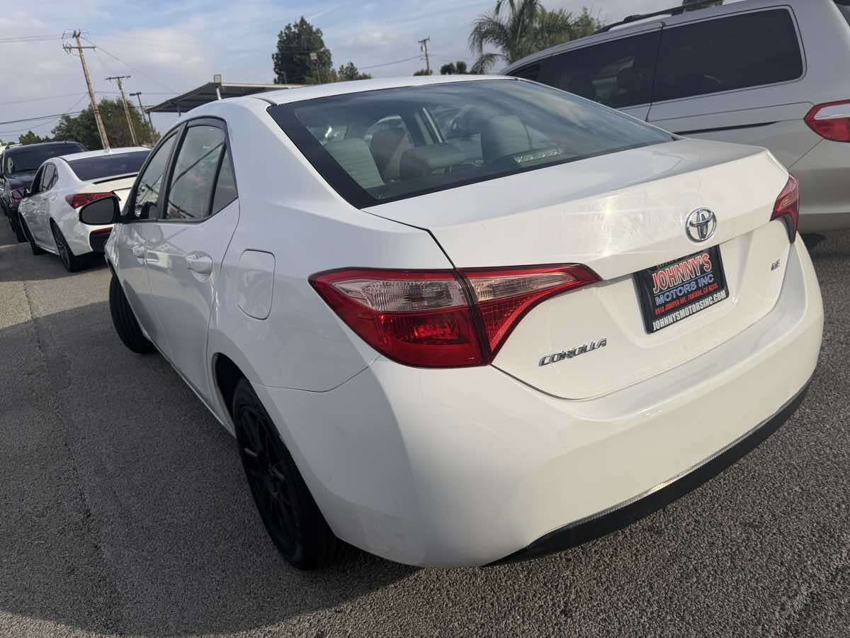 Used 2017 Toyota Corolla LE FWD image 3