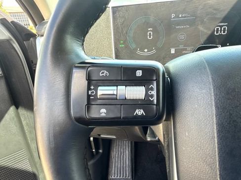 Used 2025 Hyundai Santa Fe SEL FWD image 27