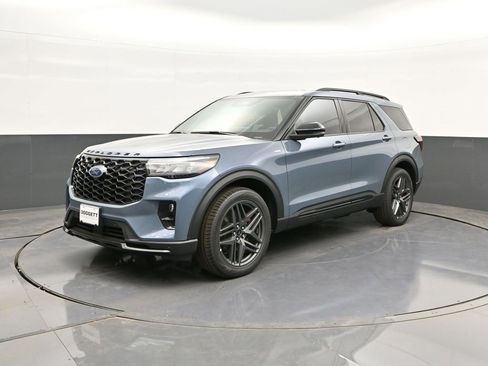 New 2026 Ford Explorer ST-Line w/ ST-Line Street Pack image 32