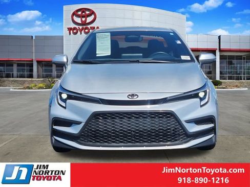 Used 2024 Toyota Corolla SE FWD image 4