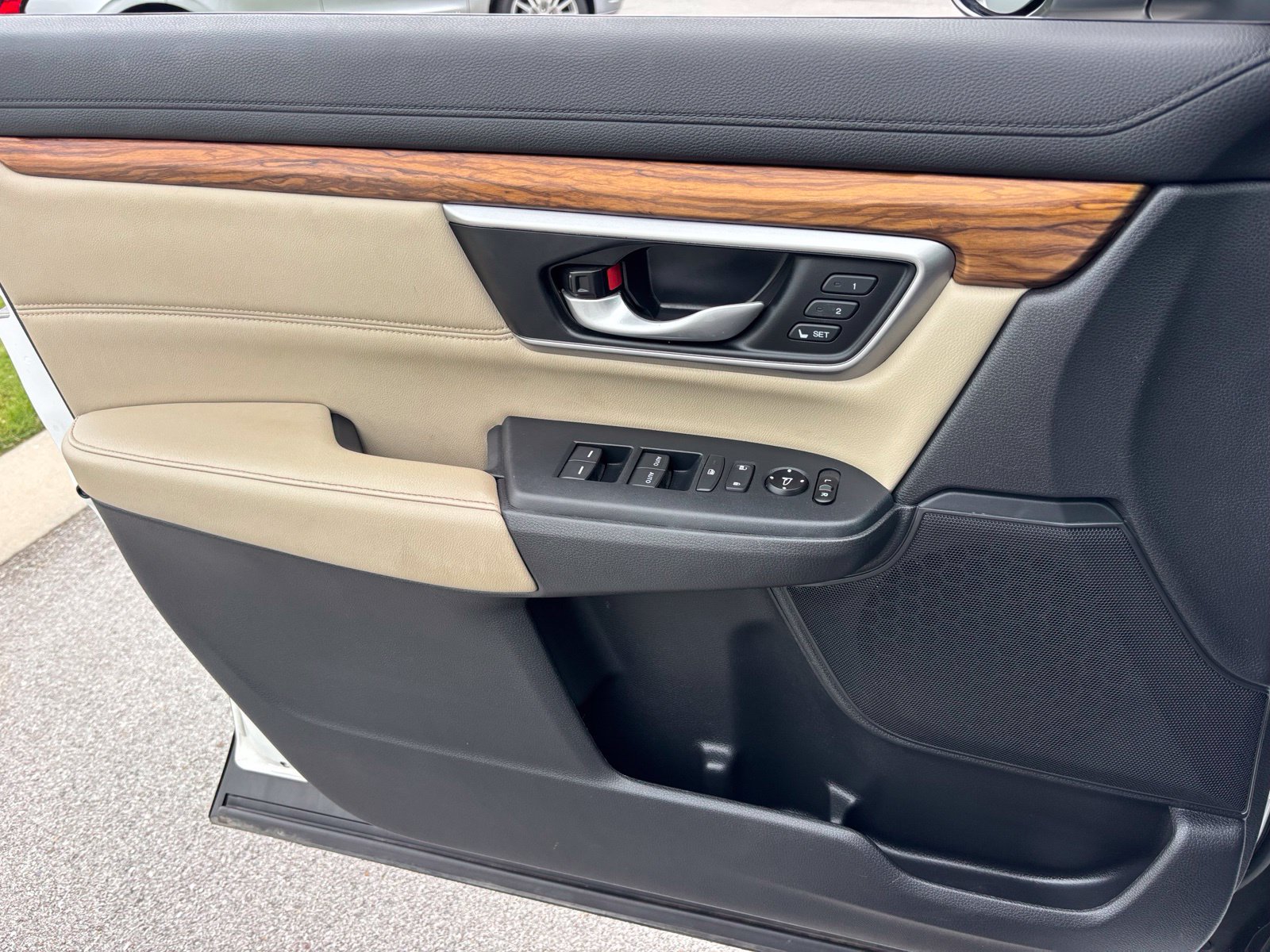 Used 2020 Honda CR-V EX-L image 12