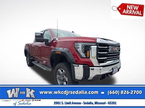 Used 2025 GMC Sierra 2500 SLT AWD/4WD image 3