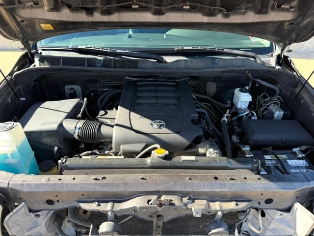 Used 2012 Toyota Tundra 4x4 Double Cab w/ Tow Pkg image 6