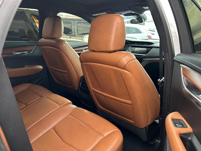 Used 2020 Cadillac XT5 Premium Luxury FWD image 29