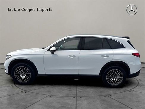 New 2026 Mercedes-Benz GLC 300 4MATIC image 2