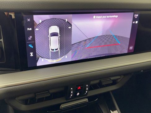 Certified 2024 Porsche Cayenne AWD/4WD image 24