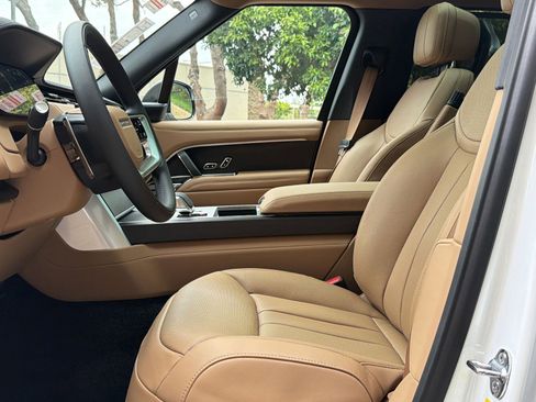 New 2026 Land Rover Range Rover SE image 5