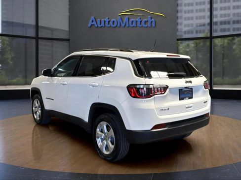 Used 2019 Jeep Compass Latitude w/ Popular Equipment Group AWD/4WD image 9