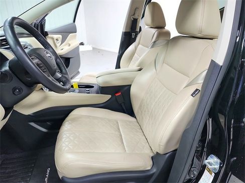 Used 2023 Nissan Murano Platinum w/ Cargo Package image 19