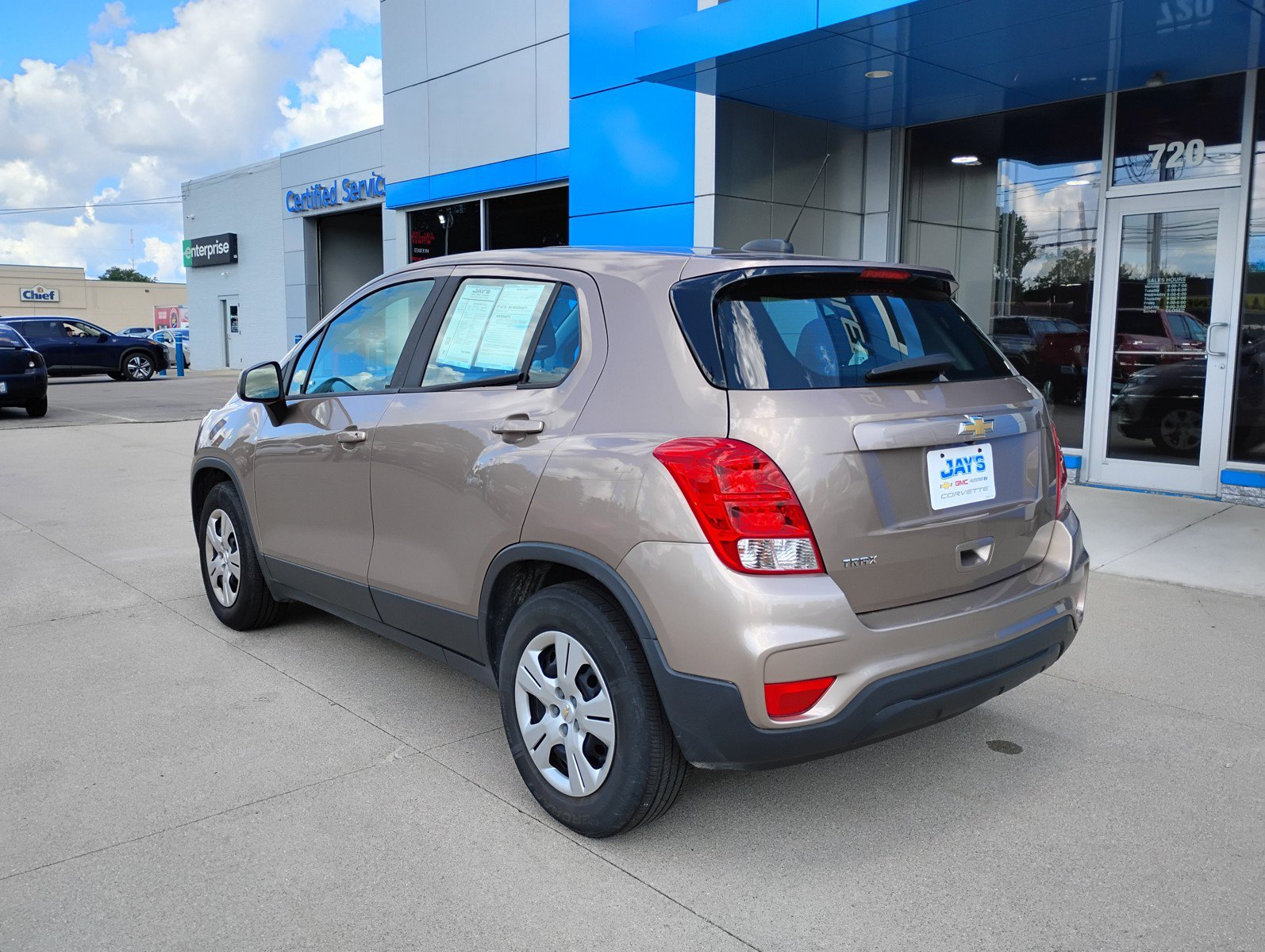 Used 2018 Chevrolet Trax LS FWD image 9