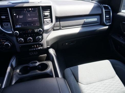 Used 2025 RAM 1500 Big Horn AWD/4WD image 32