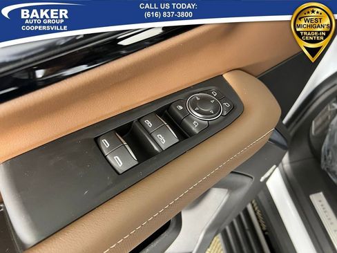 New 2026 Chevrolet Suburban High Country AWD/4WD image 17