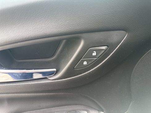 Used 2019 Chevrolet Equinox Premier AWD/4WD image 8