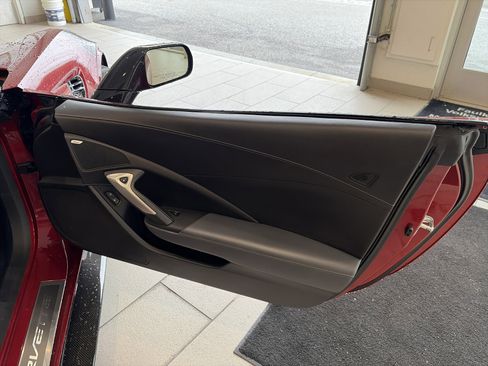 Used 2015 Chevrolet Corvette Z06 w/ 3LZ Preferred Equipment Group image 30