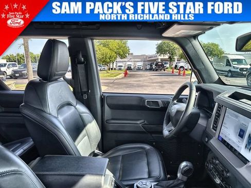 Used 2025 Ford Bronco Outer Banks AWD/4WD image 18