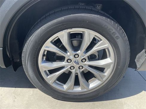 Used 2022 Ford Explorer Limited w/ Equipment Group 301A image 33