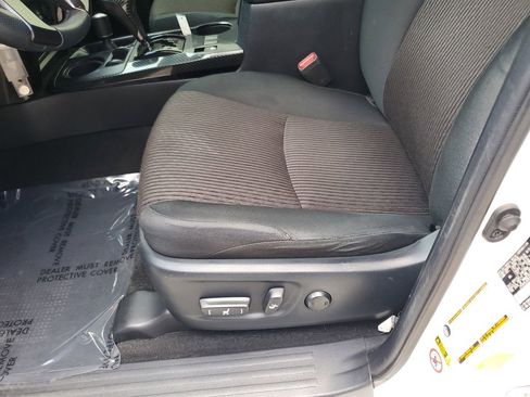 Used 2019 Toyota 4Runner TRD Off-Road AWD/4WD image 22