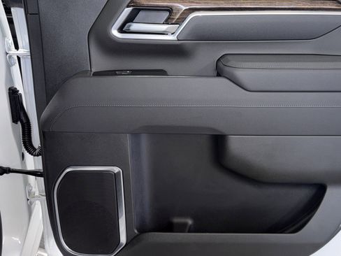 Used 2026 GMC Sierra 2500 SLE w/ Preferred Package image 37