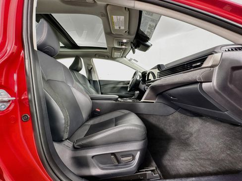 Certified 2025 Toyota Camry XLE w/ Premium Plus Package AWD/4WD image 30