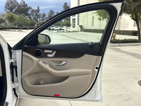 Used 2018 Mercedes-Benz C 300 Sedan w/ Multimedia Package image 17