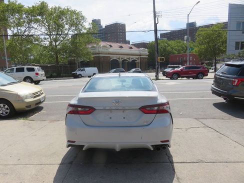 Used 2023 Toyota Camry SE w/ Cold Weather Package AWD/4WD image 8