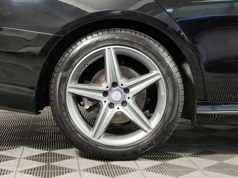 Used 2017 Mercedes-Benz E 300 4MATIC image 11