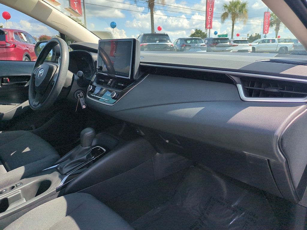 Certified 2023 Toyota Corolla LE FWD image 32