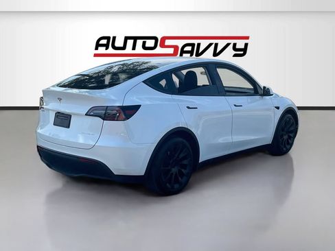 Used 2025 Tesla Model Y Long Range AWD/4WD image 7