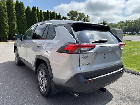 Used 2026 Toyota Highlander XLE AWD/4WD image 6