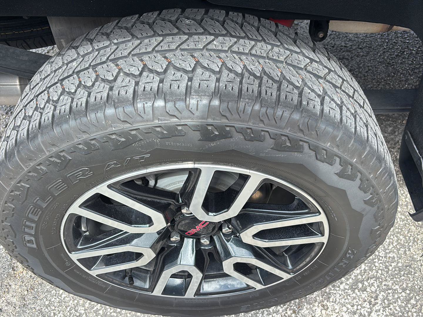 Used 2023 GMC Sierra 1500 AT4 w/ AT4 Premium Package AWD/4WD image 10