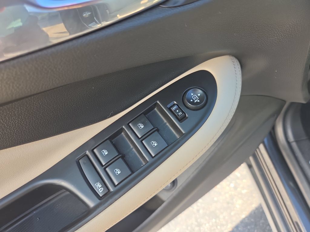 Certified 2019 Buick Envision Preferred FWD image 19