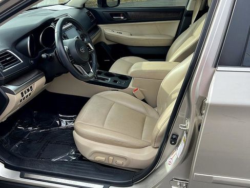 Used 2018 Subaru Outback 2.5i Limited image 14