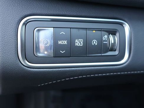 New 2026 Buick Enclave Avenir w/ Super Cruise Package FWD image 24