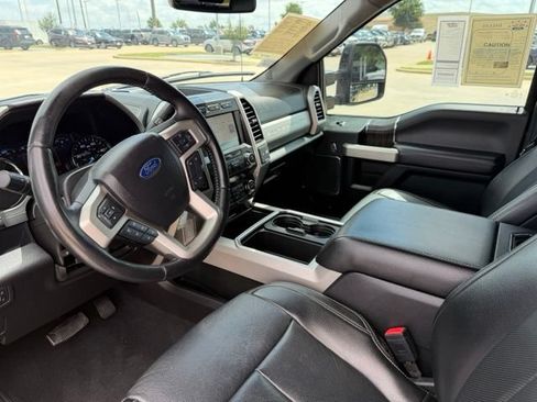 Used 2021 Ford F250 Lariat w/ Lariat Value Package AWD/4WD image 11