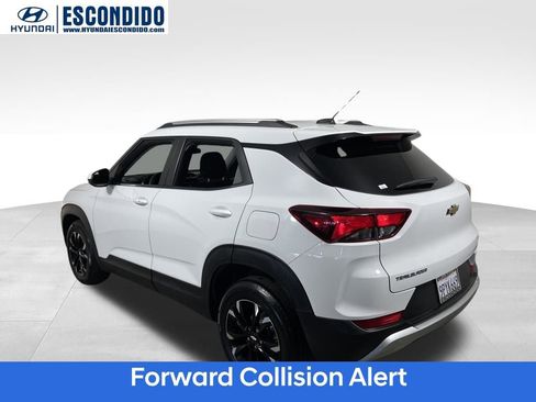 Used 2023 Chevrolet TrailBlazer LT image 3