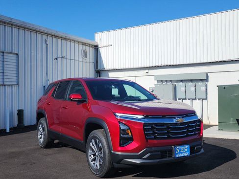 New 2026 Chevrolet Equinox LT w/ Convenience Package II image 7