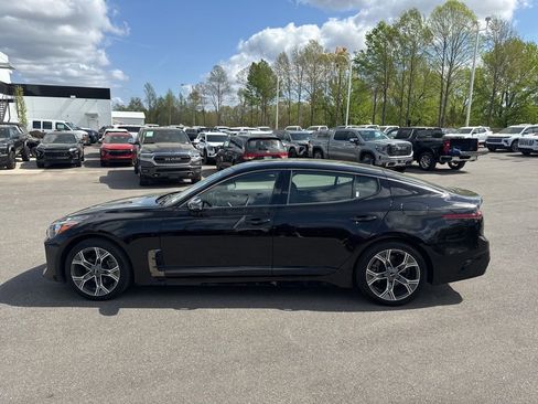 Used 2020 Kia Stinger GT-Line image 2