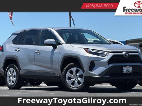 Used 2025 Toyota RAV4 LE AWD/4WD image 1