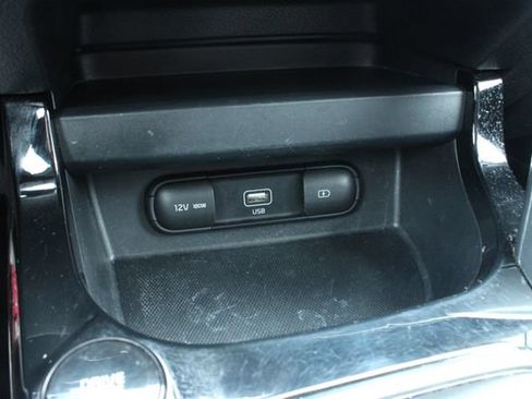 Used 2022 Kia Seltos S FWD image 19