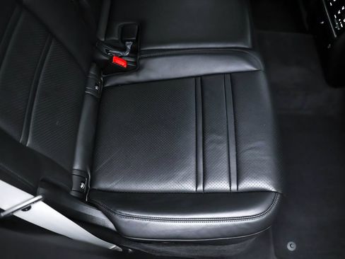 Used 2022 Porsche Cayenne Platinum Edition AWD/4WD image 31