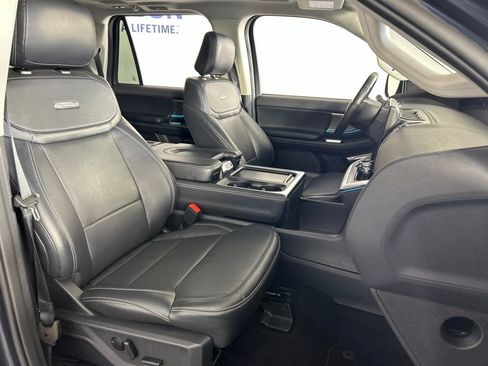 Used 2025 Ford Expedition Max Platinum w/ Driver's Package AWD/4WD image 22